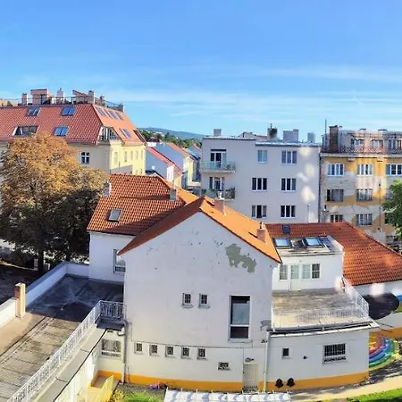 Apartment Schanz - Quietly Oriented - Private Parking - Balcony *