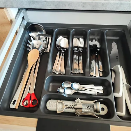 Schanz - Quietly Oriented - Private Parking - Balcony Apartment