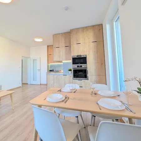 Schanz - Quietly Oriented - Private Parking - Balcony * Bratislava