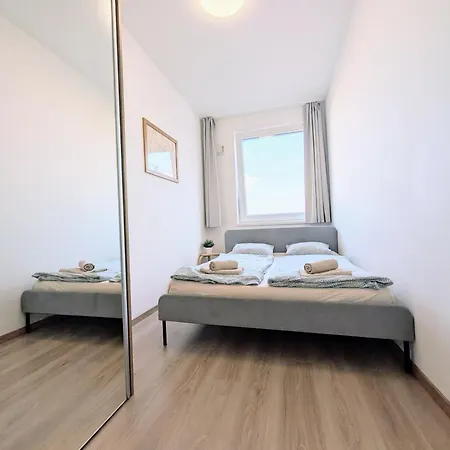 Schanz - Quietly Oriented - Private Parking - Balcony