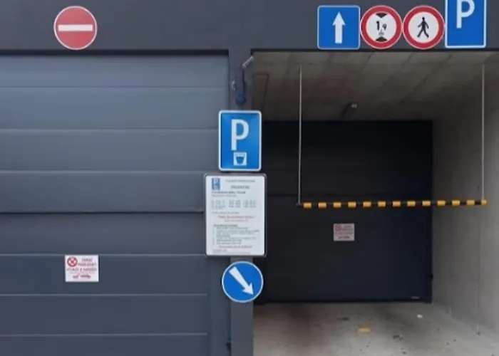 Schanz - Quietly Oriented - Private Parking - Balcony *