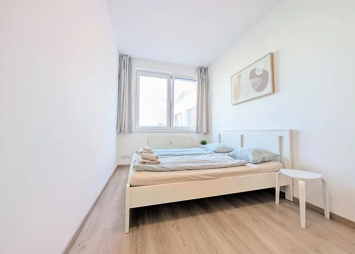 Apartment Schanz - Quietly Oriented - Private Parking - Balcony