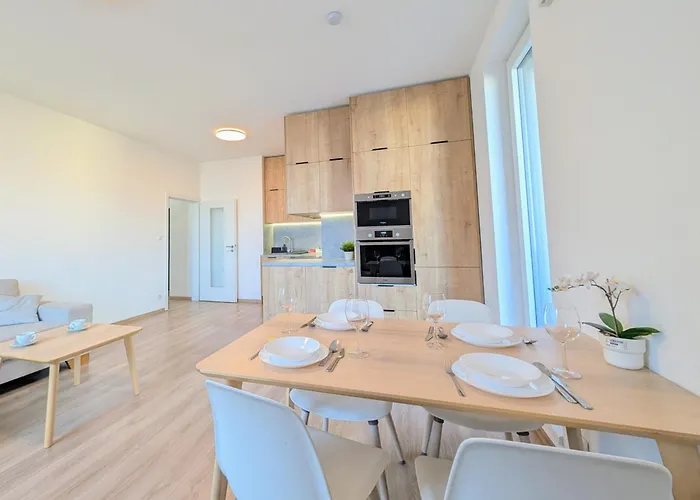 Schanz - Quietly Oriented - Private Parking - Balcony * Bratislava