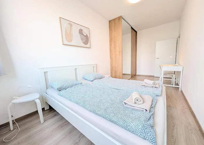 Schanz - Quietly Oriented - Private Parking - Balcony * Bratislava